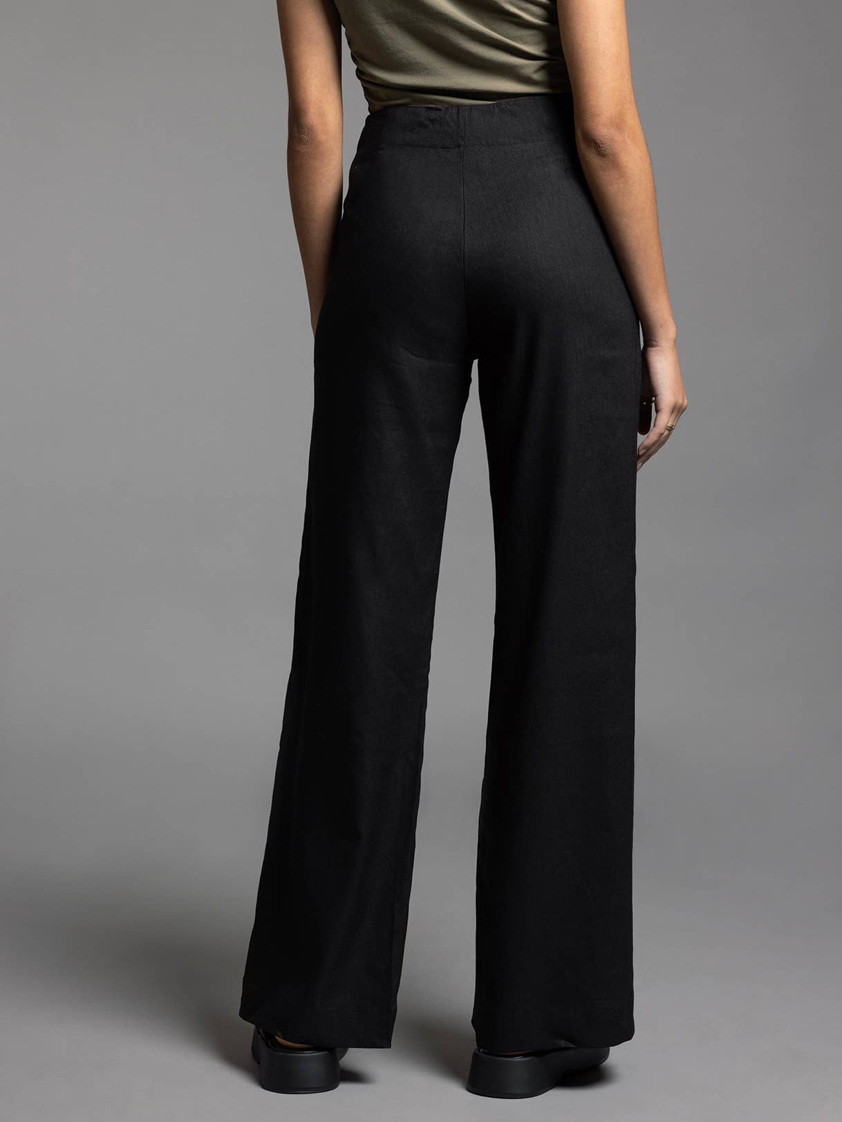 The Jane Straight Cut Linen Pants in Black or Oatmeal