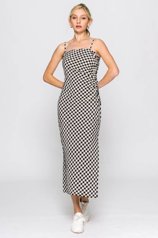 Sweet Tea Gingham Midi Dress