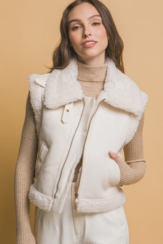 The Sloan Faux Leather Shearling Vest – Ivory