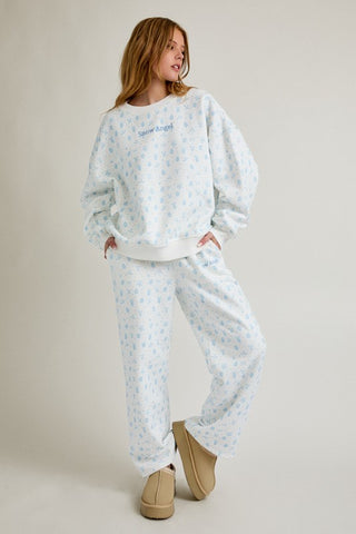 The Snow Angel Lounge Set