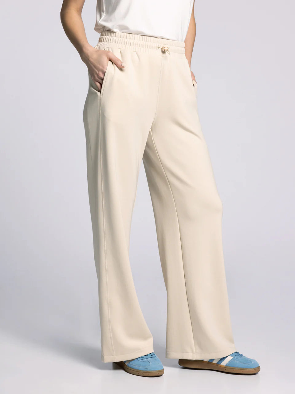 The Marie Premium Loungewear Pants in French Oak