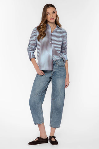 Velvet Heart Pemberly blue striped button-down shirt paired with cropped wide-leg jeans
