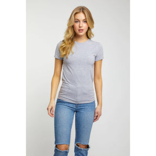 Women's heather gray crew neck short sleeve fitted knit top with blue ripped jeans