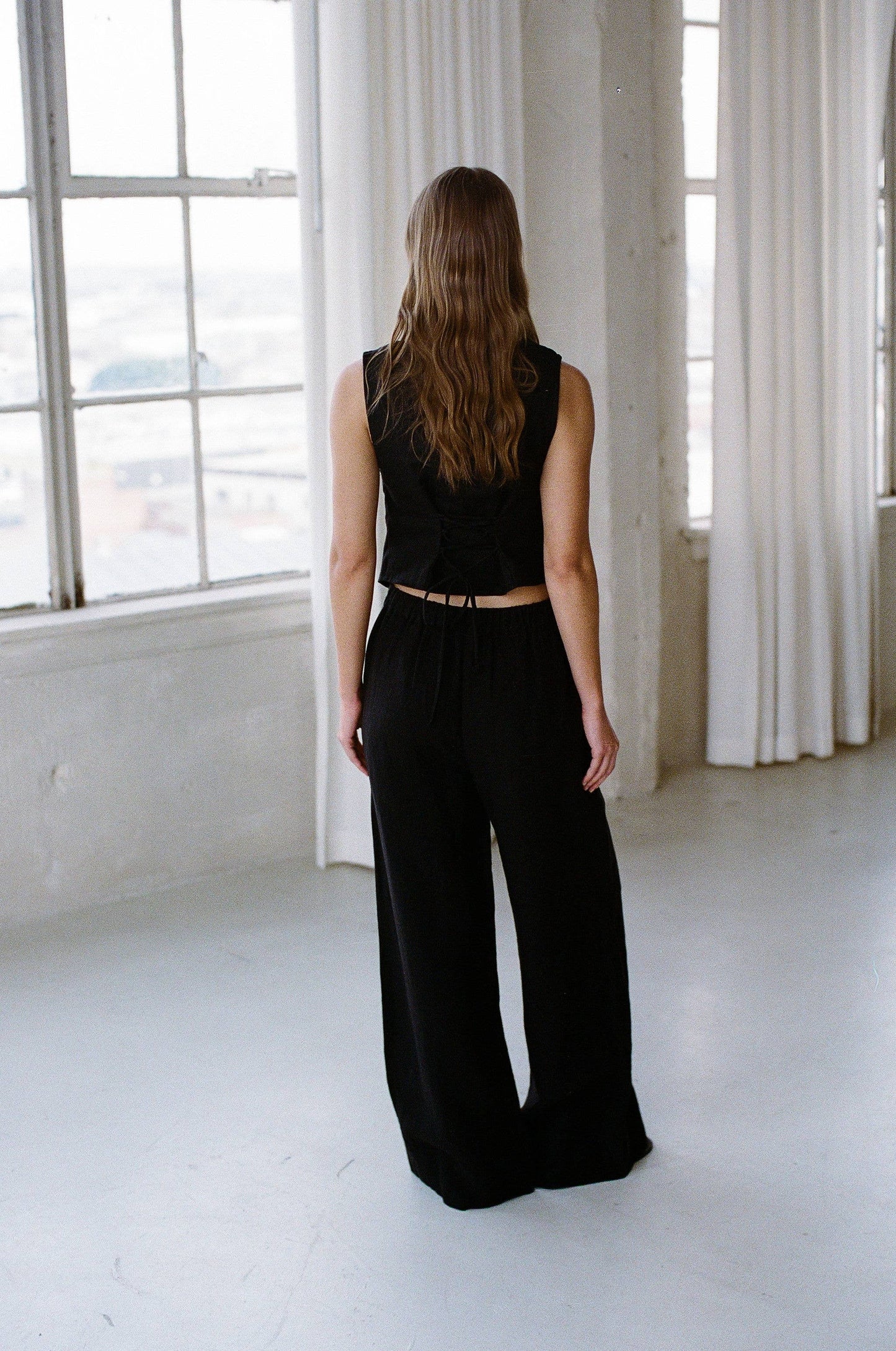 The Lexi Linen Button Down Curved Front Hem Vest