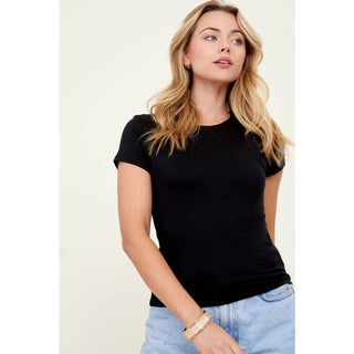 Black crew neck short sleeve fitted knit tee paired with light wash jeans